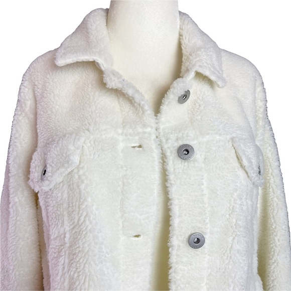 Torrid NWT Trucker Jacket - Faux Shearling White Size 1X Button Front Collared. - Picture 5 of 8